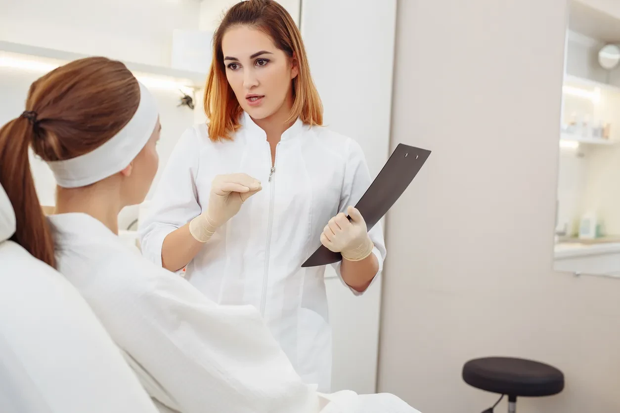 ماهي سلبيات عمليات التجميل ؟