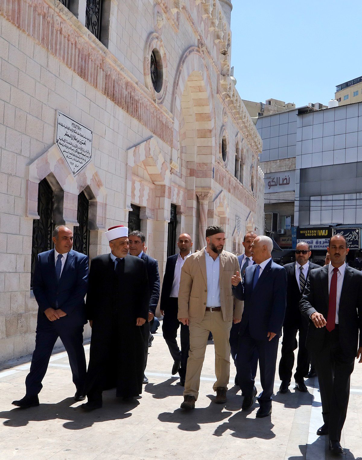 الأمير هاشم بن الحسين يفتتح مشروع الإعمار الهاشمي الرابع للمسجد الحسيني نيابة عن الملك