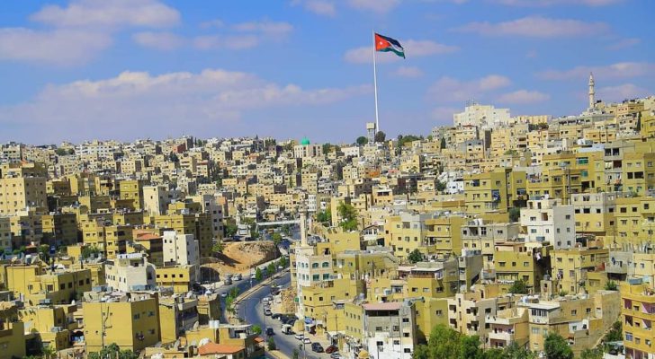 الطقس اليوم حارا في أغلب المناطق وحارا جداً في الأغوار والبحر الميت والعقبة