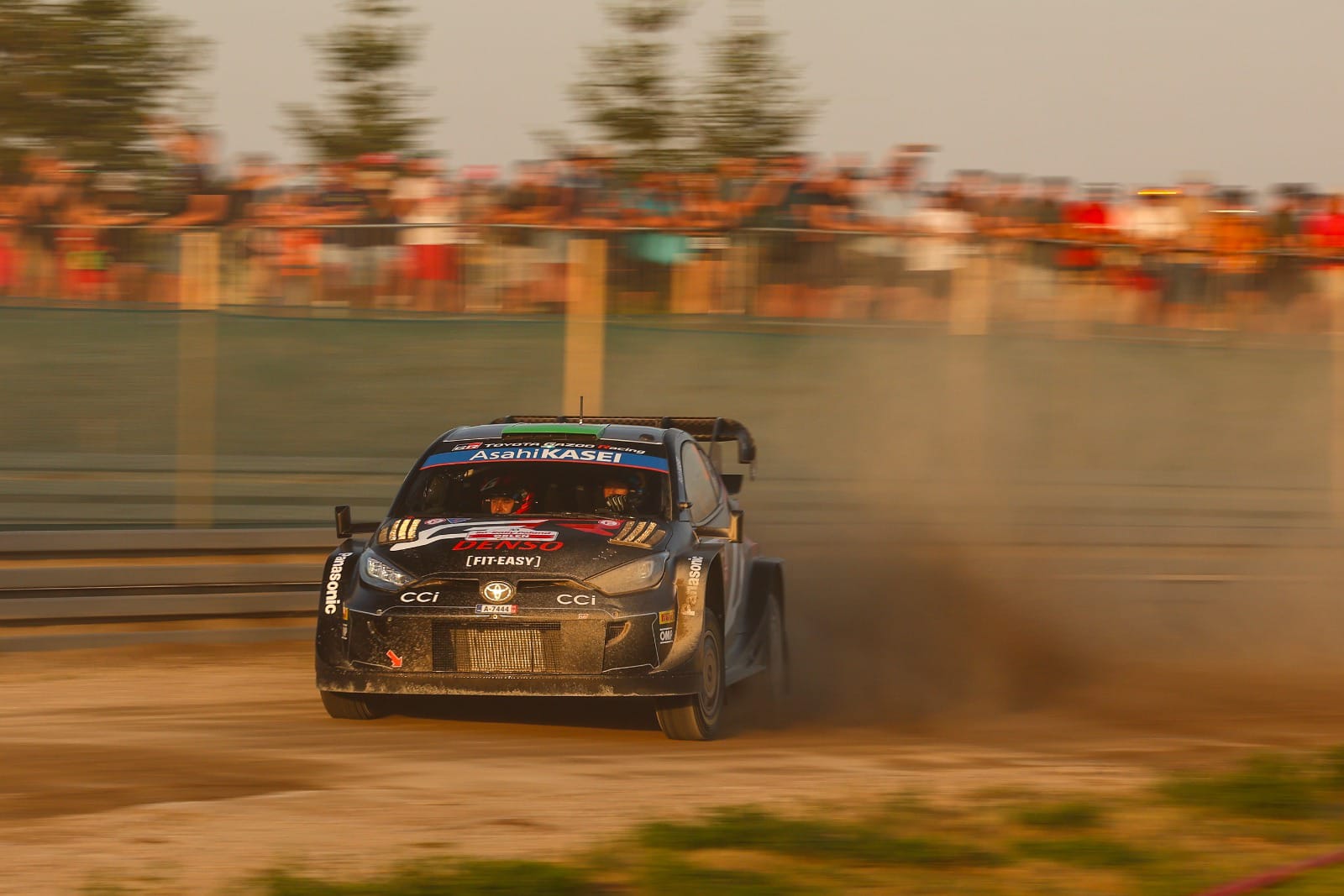 صورة حول : فريق تويوتا جازو للسباقات يحقق الفوز بالمركزين الأول والثاني في رالي بولندا فريق تويوتا جازو للسباقات يحقق الفوز بالمركزين الأول والثاني في رالي بولندا