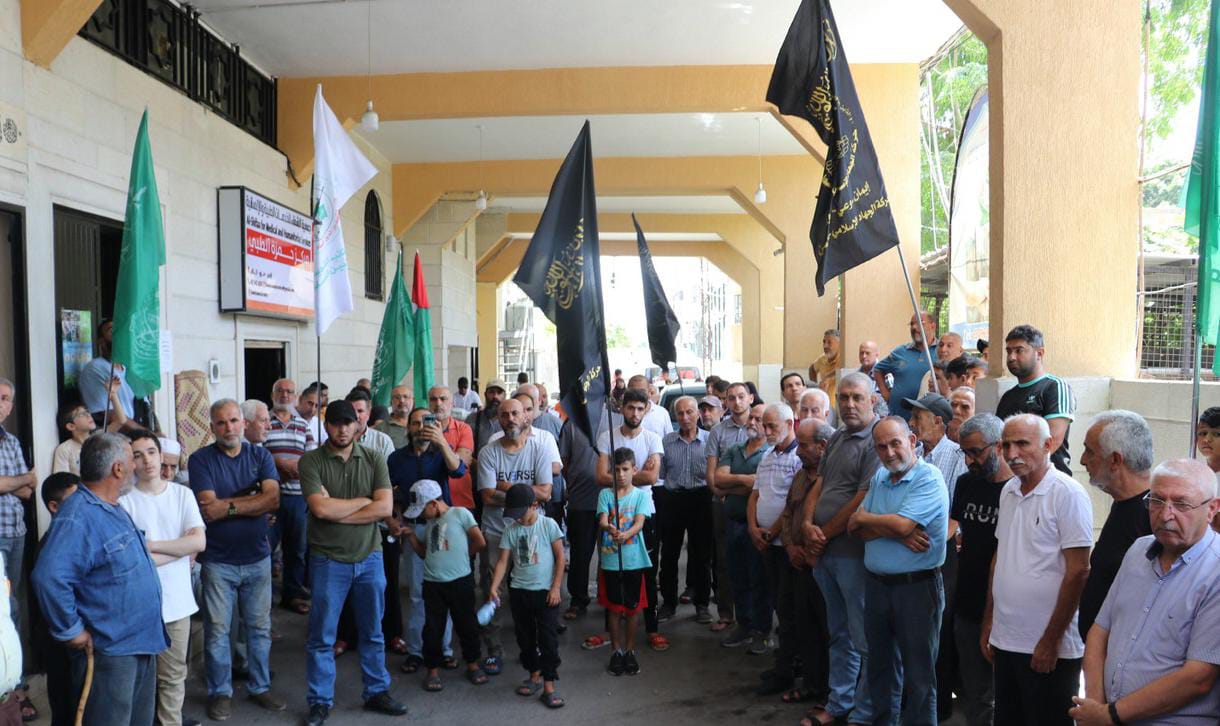 وقفة تضامنية في مخيم "البص" دعماً للمقاومة الفلسطينية وتنديداً بالجرائم الصهيونية