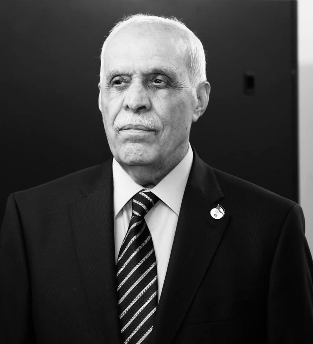 صورة حول : في وداع الراحل الكبير ( موسى شحاده ) في وداع الراحل الكبير ( موسى شحاده )