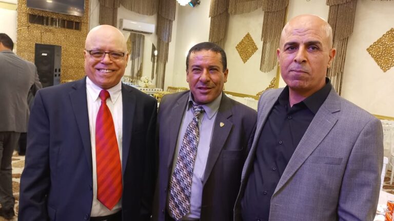 القيسي والبداينة نسايب " النائب نصار القيسي طلب والدكتور خالد البداينة أعطى "