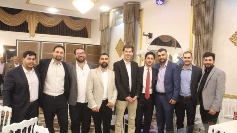 القيسي والبداينة نسايب " النائب نصار القيسي طلب والدكتور خالد البداينة أعطى "