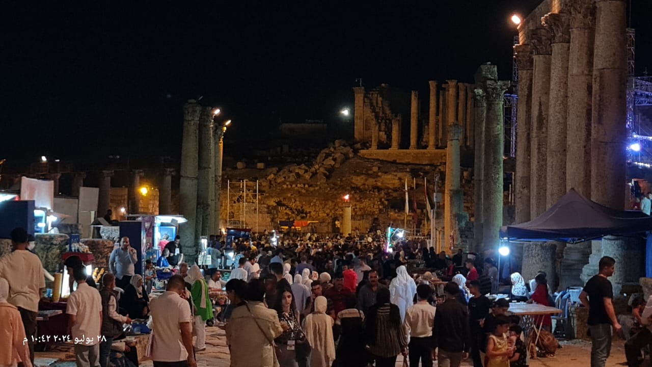 حضور واسع للجماهير الاردنية والعربية في مهرجان جرش للثقافة والفنون(صور وفيديو)