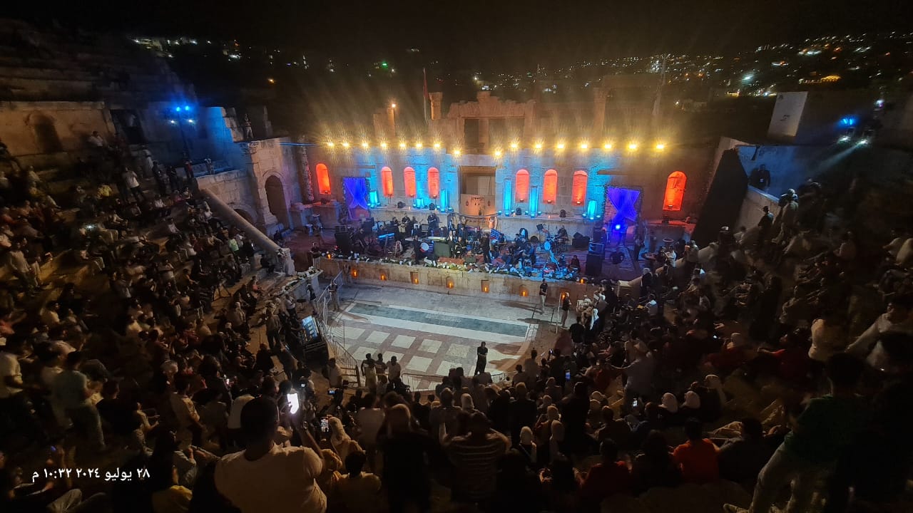 حضور واسع للجماهير الاردنية والعربية في مهرجان جرش للثقافة والفنون(صور وفيديو)