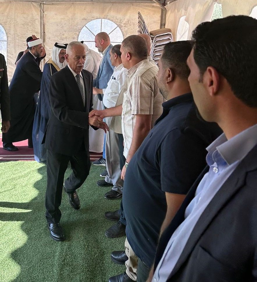 مندوبا عن الملك وولي العهد.. العيسوي قبيلة عباد/ العليوات