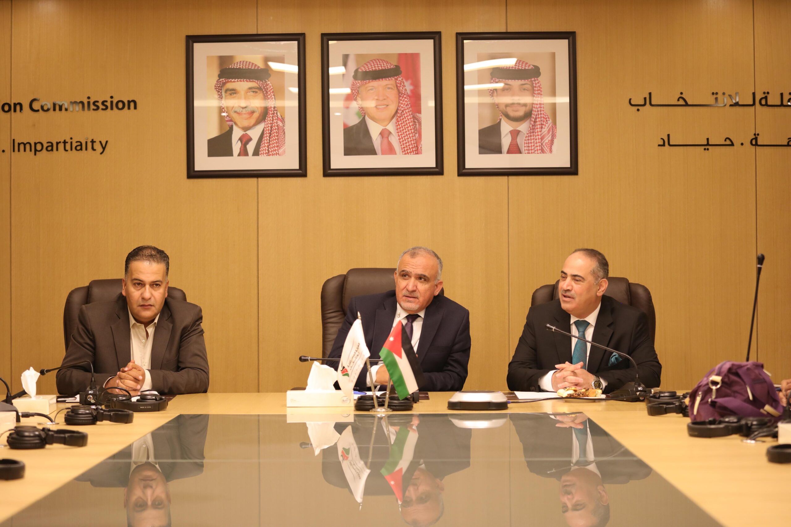 صورة حول : الهيئة المستقلة للانتخاب وهيئة الإعلام تبحثان سبل التعاون المشترك بين الطرفين الهيئة المستقلة للانتخاب وهيئة الإعلام تبحثان سبل التعاون المشترك بين الطرفين