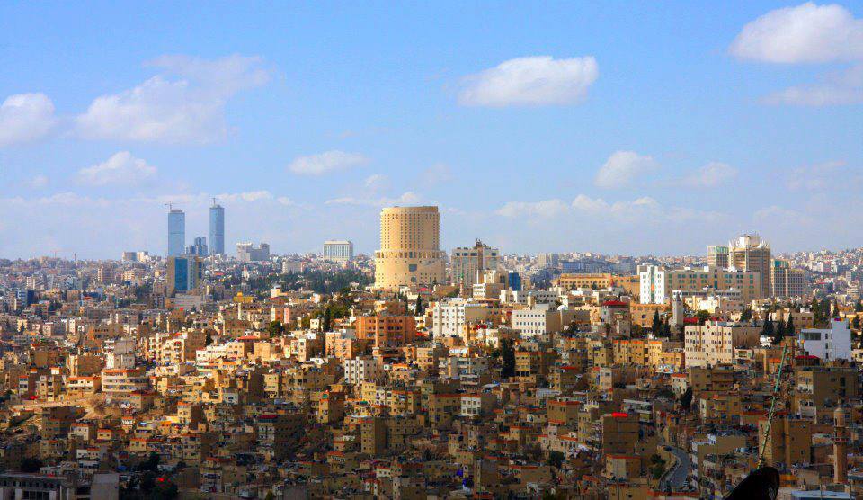 ارتفاع على درجات الحرارة مع ظهور غيوم على ارتفاعات منخفضة