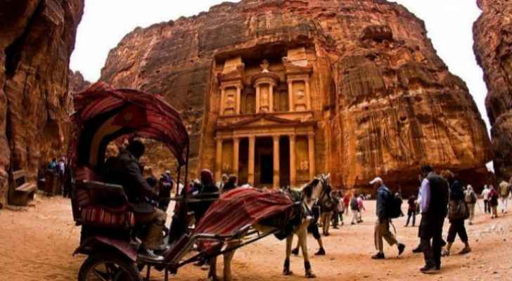عاجل .. تراجع الدخل السياحي في الأردن 4.5%
