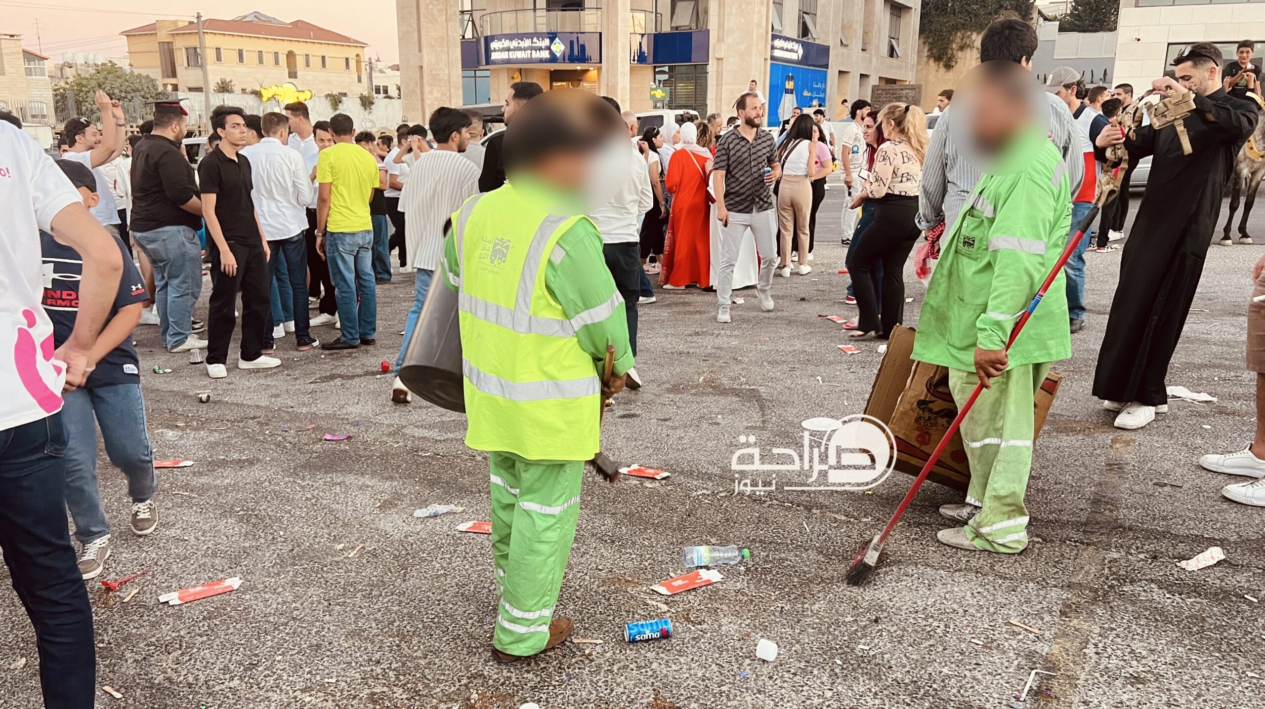 صورة حول : عاجل … فرحة النجاح أم فوضى القمامة؟ عاجل … فرحة النجاح أم فوضى القمامة؟