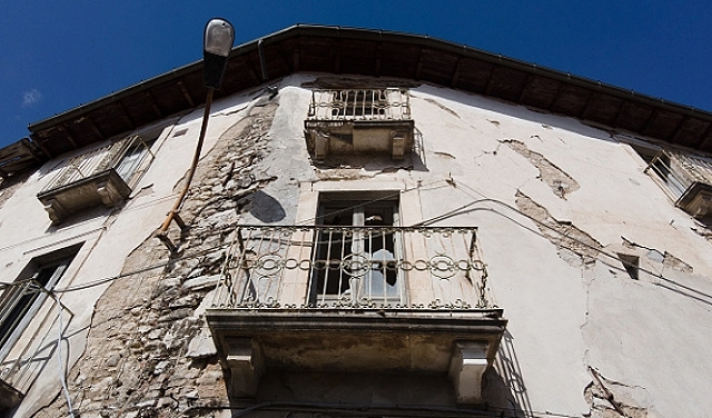 عاجل .. زلزال بقوة 5.1 درجة يضرب جنوب إيطاليا