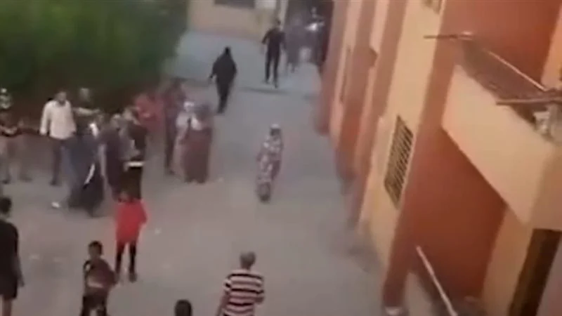 صورة حول : الاعتداء على رجل سوداني الجنسية في مصر و الامن المصري يعلق ( فيديو) الاعتداء على رجل سوداني الجنسية في مصر و الامن المصري يعلق ( فيديو)