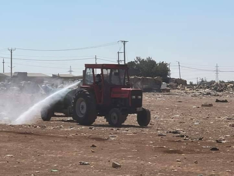 عاجل .. حملة رش لمكافحة الحشرات في سوق الحلال بإربد