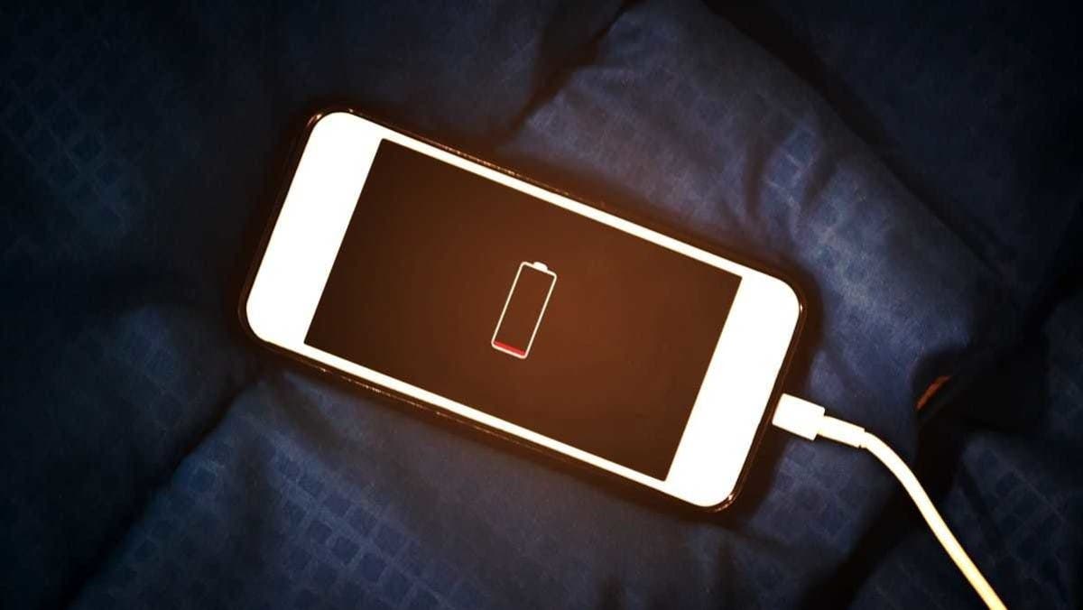اختراع جديد يسهم في تسريع شحن الهواتف الذكية