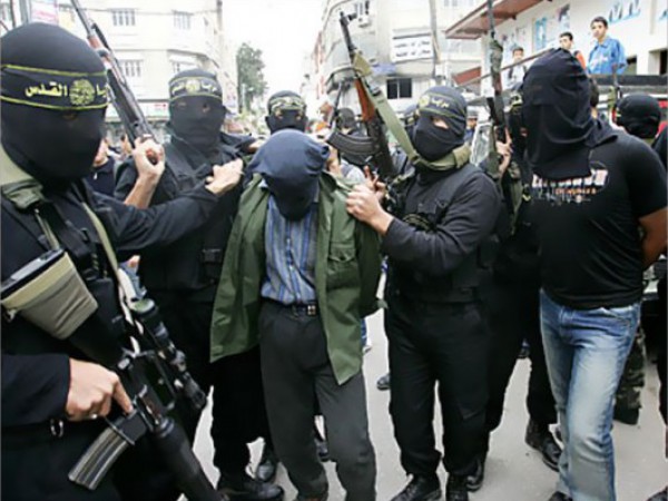 صورة حول : الأجهزة الأمنية في غزة أوقفت عددا ممن تورطوا بالتعاون مع الاحتلال ويخضعون للتحقيق الأجهزة الأمنية في غزة أوقفت عددا ممن تورطوا بالتعاون مع الاحتلال ويخضعون للتحقيق