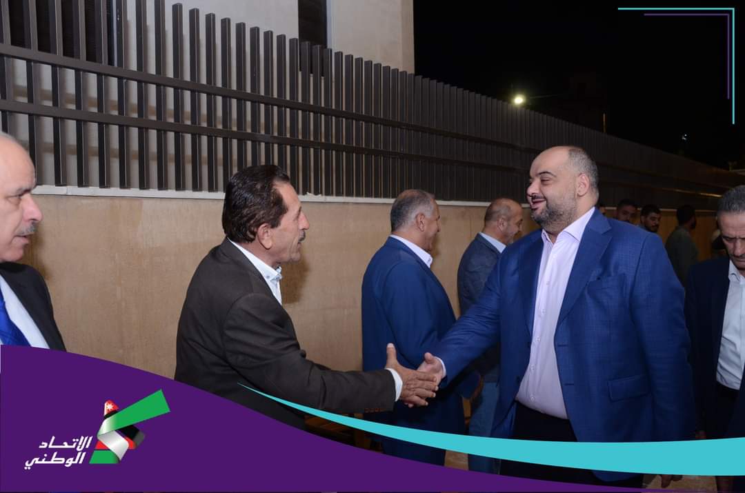 بالصور.. لقاء انتخابي لزهير الخشمان في ملتقى أبناء السلط