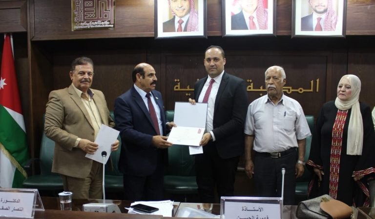 صورة حول : اتحاد الكتاب يقيم امسية شعرية عربية واردنية في جرش “38 اتحاد الكتاب يقيم امسية شعرية عربية واردنية في جرش “38