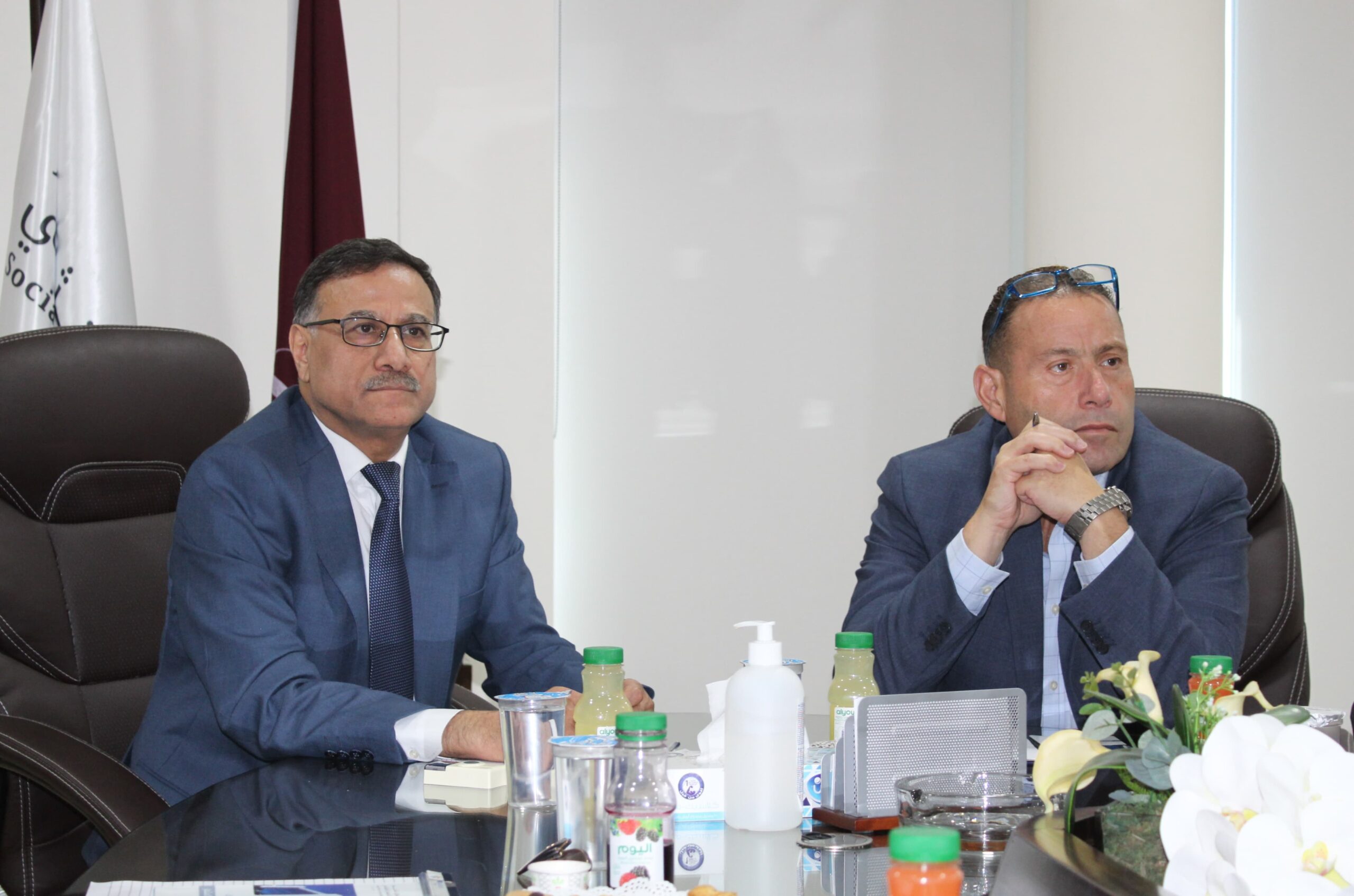 صورة حول : صندوق استثمار أموال الضمان الاجتماعي يلتقي المجموعة الاردنية للمناطق الحرة والتنموية صندوق استثمار أموال الضمان الاجتماعي يلتقي المجموعة الاردنية للمناطق الحرة والتنموية