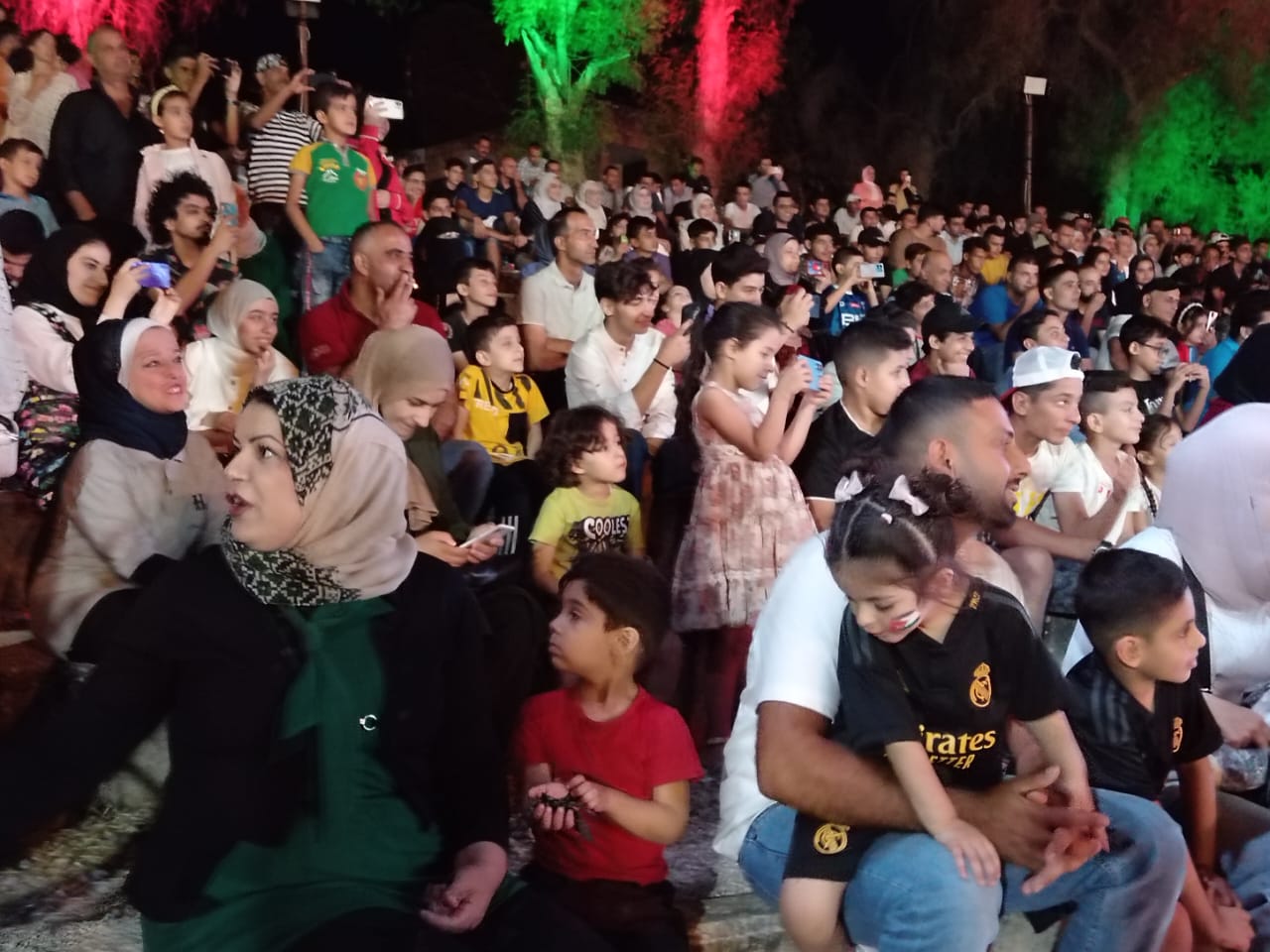 "زعل وخضرة" تتألق في مهرجان جرش في مسرحية "ترند"