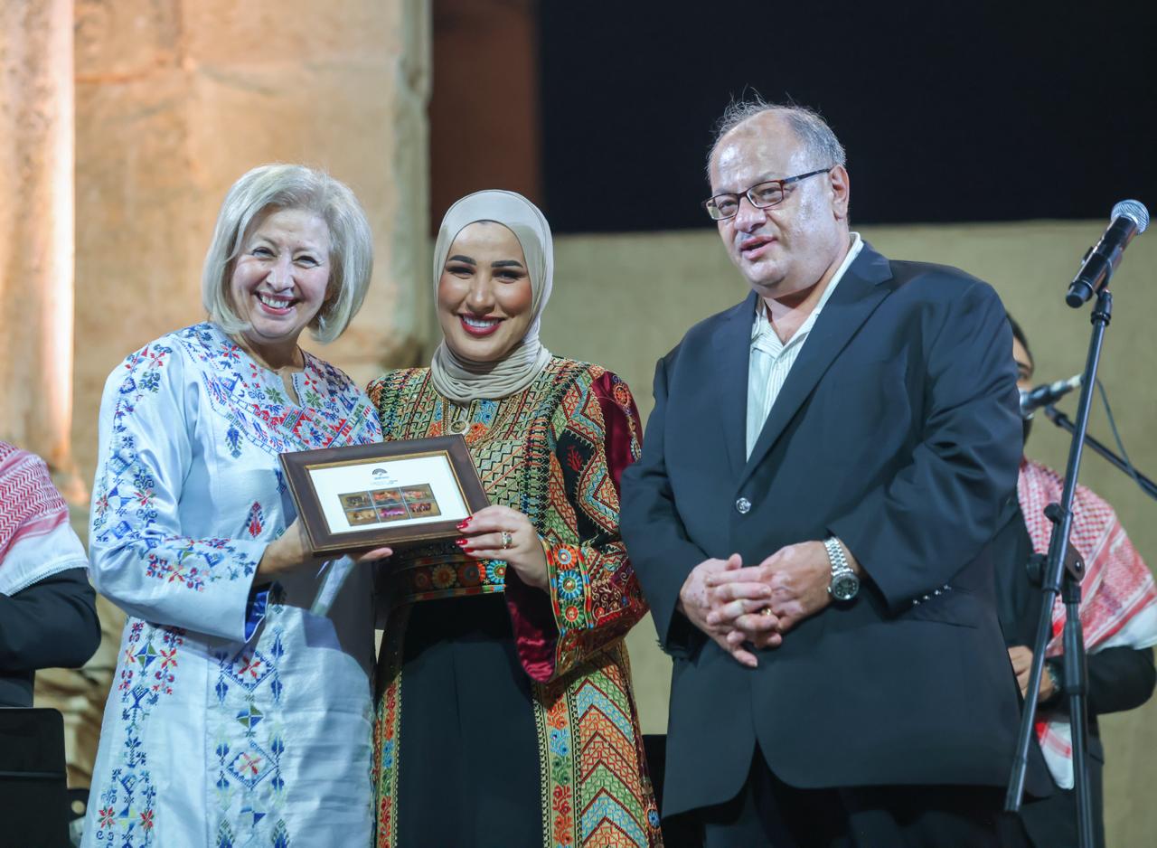 صورة حول : مسارح جرش تشهد آخر فعاليات جرش 38 مسارح جرش تشهد آخر فعاليات جرش 38