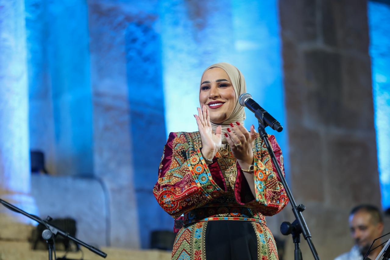 صورة حول : مسارح جرش تشهد آخر فعاليات جرش 38 مسارح جرش تشهد آخر فعاليات جرش 38