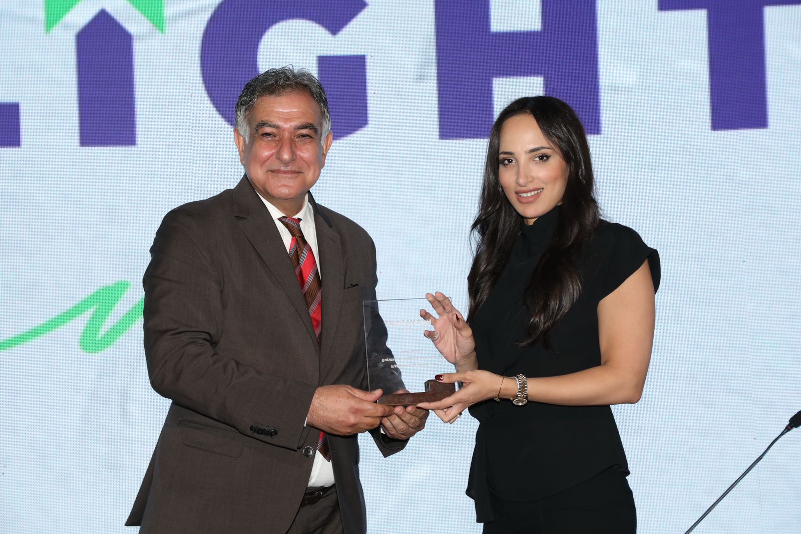 صورة حول : احتفالاً باليوبيل الفضي لجلالة الملك عبدالله الثاني UWallet الراعي الماسي لمؤتمر هايلايت الأردن 2024 الخاص بترويج السياحة في الأردن احتفالاً باليوبيل الفضي لجلالة الملك عبدالله الثاني UWallet الراعي الماسي لمؤتمر هايلايت الأردن 2024 الخاص بترويج السياحة في الأردن