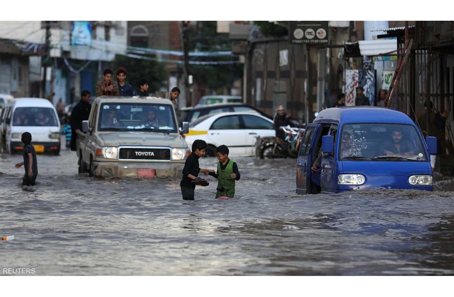 اليمن : مقتل 84 شخصًا بسبب السّيول في الحديدة