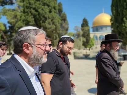 الحكومة الإسرائيلية تتخذ قراراً يستفز المسلمين بشأن المسجد الأقصى