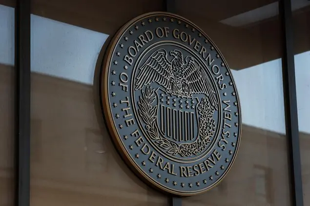 عاجل | الفيدرالي الأمريكي” يخفض أسعار الفائدة 0.5% "