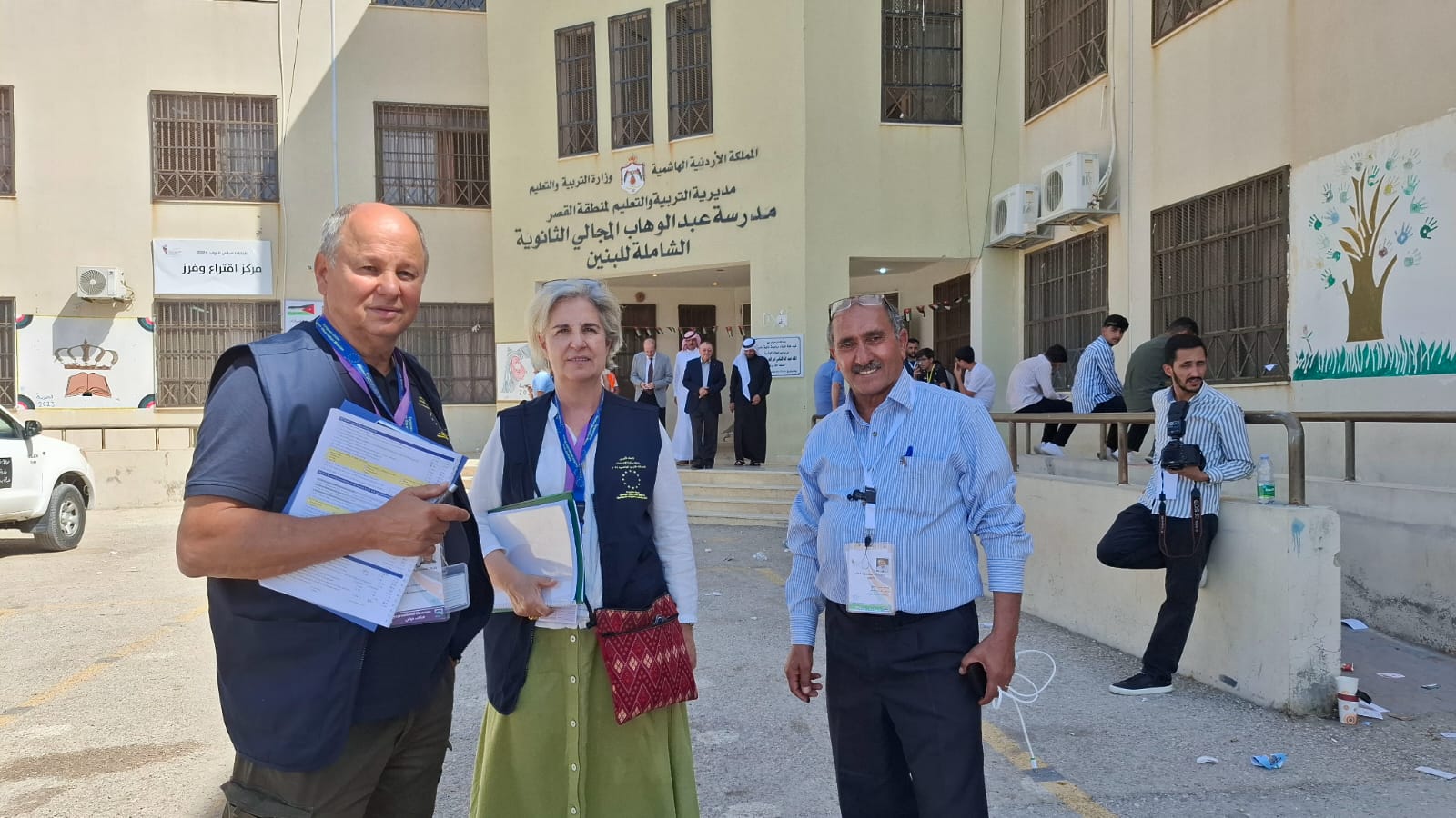 53% نسبة التصويت بالكرك و 29% بالقصر وفقوع حتى السادسة مساء (فيديو وصور)