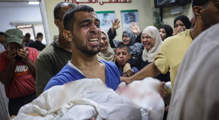 خلال 72 ساعة الاحتلال يرتكب 12 مجزرة في القطاع