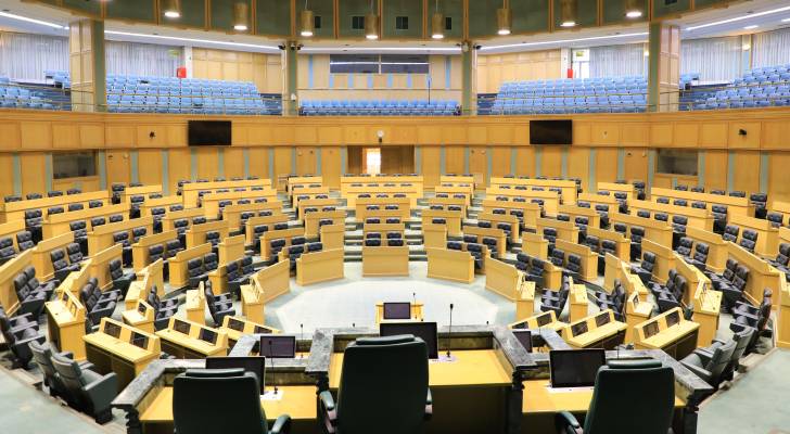 إرادتان ملكيتان بإرجاء اجتماع مجلس الأمة ودعوته للانعقاد في 18 تشرين الثاني