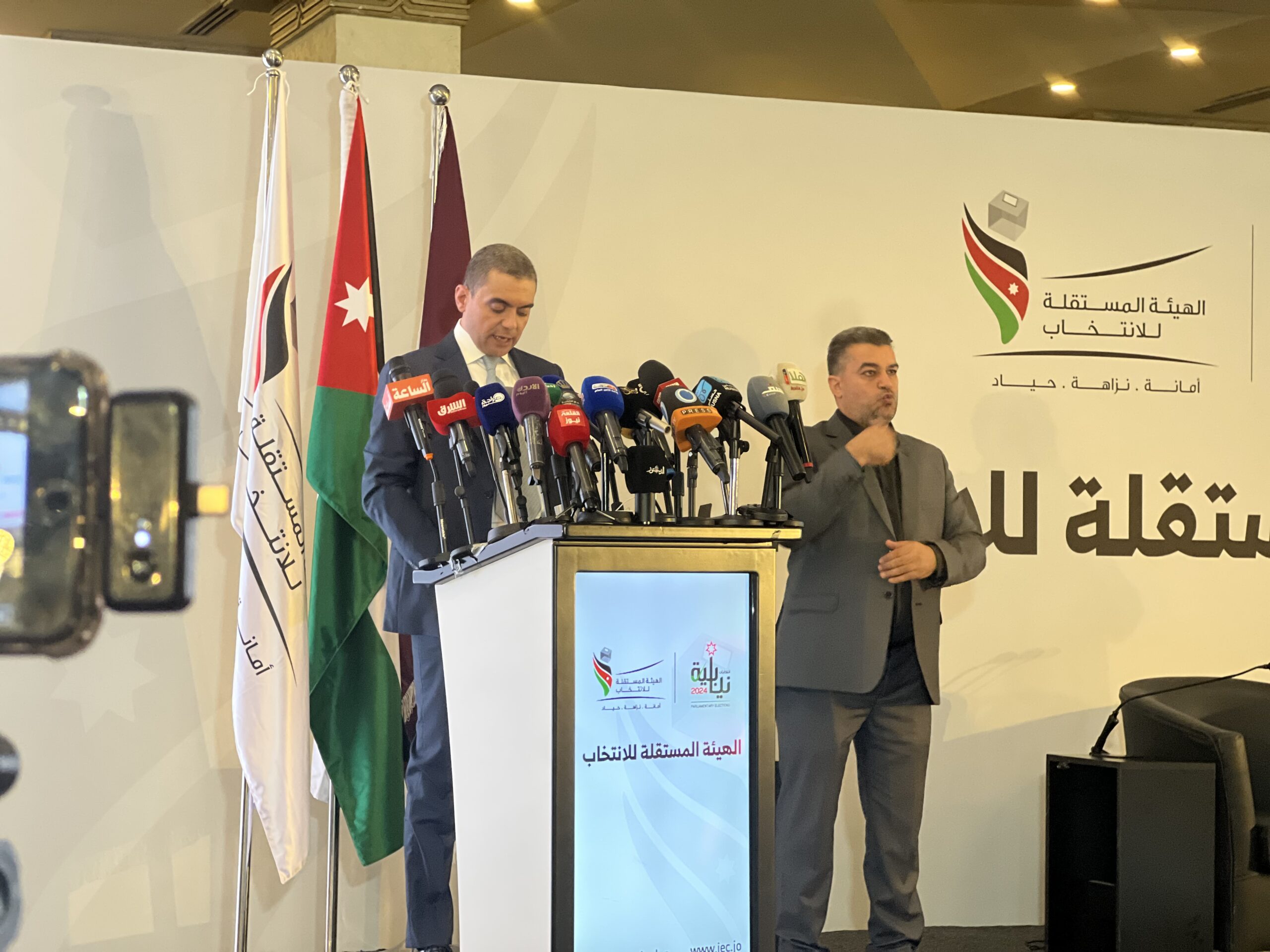 عاجل| الرواشدة: إحالة 34 مخالفة للادعاء واستبدال لجان انتخابية بسبب خروقات