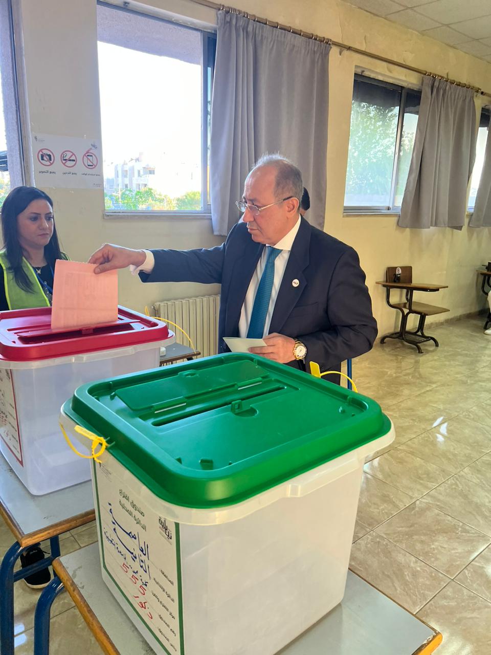 صورة حول : بالفيديو ..نفاع اول الامناء العامين الذين ادلوا بصوتهم بالفيديو ..نفاع اول الامناء العامين الذين ادلوا بصوتهم