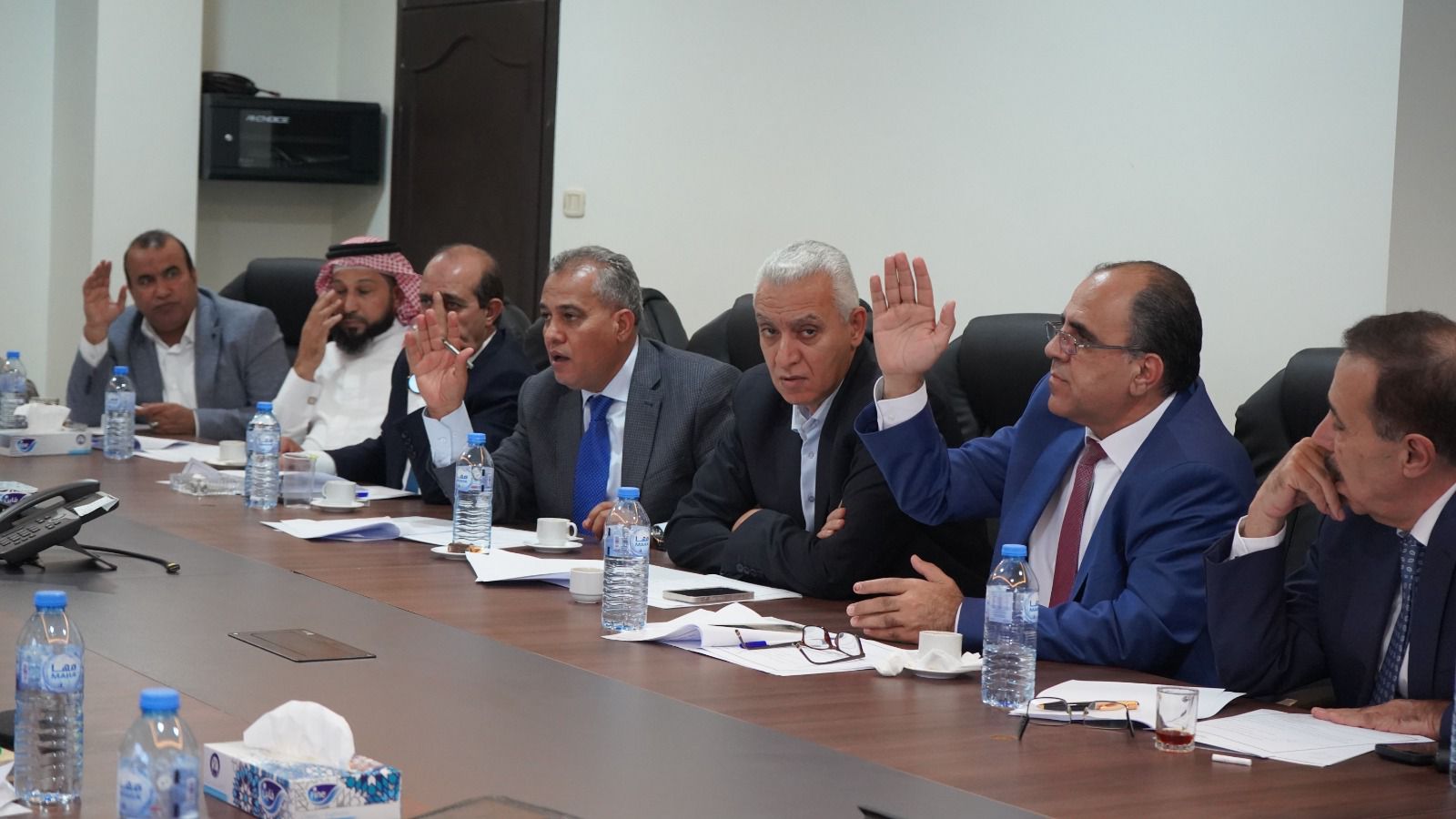 صورة حول : كتلة "حزب إرادة" النيابية تعقد إجتماعها الأسبوعي الثاني وتتوافق على نظامها الأساسي كتلة "حزب إرادة" النيابية تعقد إجتماعها الأسبوعي الثاني وتتوافق على نظامها الأساسي