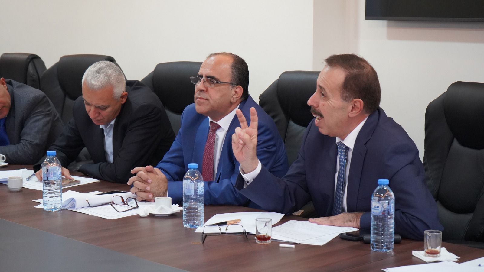 كتلة "حزب إرادة" النيابية تعقد إجتماعها الأسبوعي الثاني وتتوافق على نظامها الأساسي