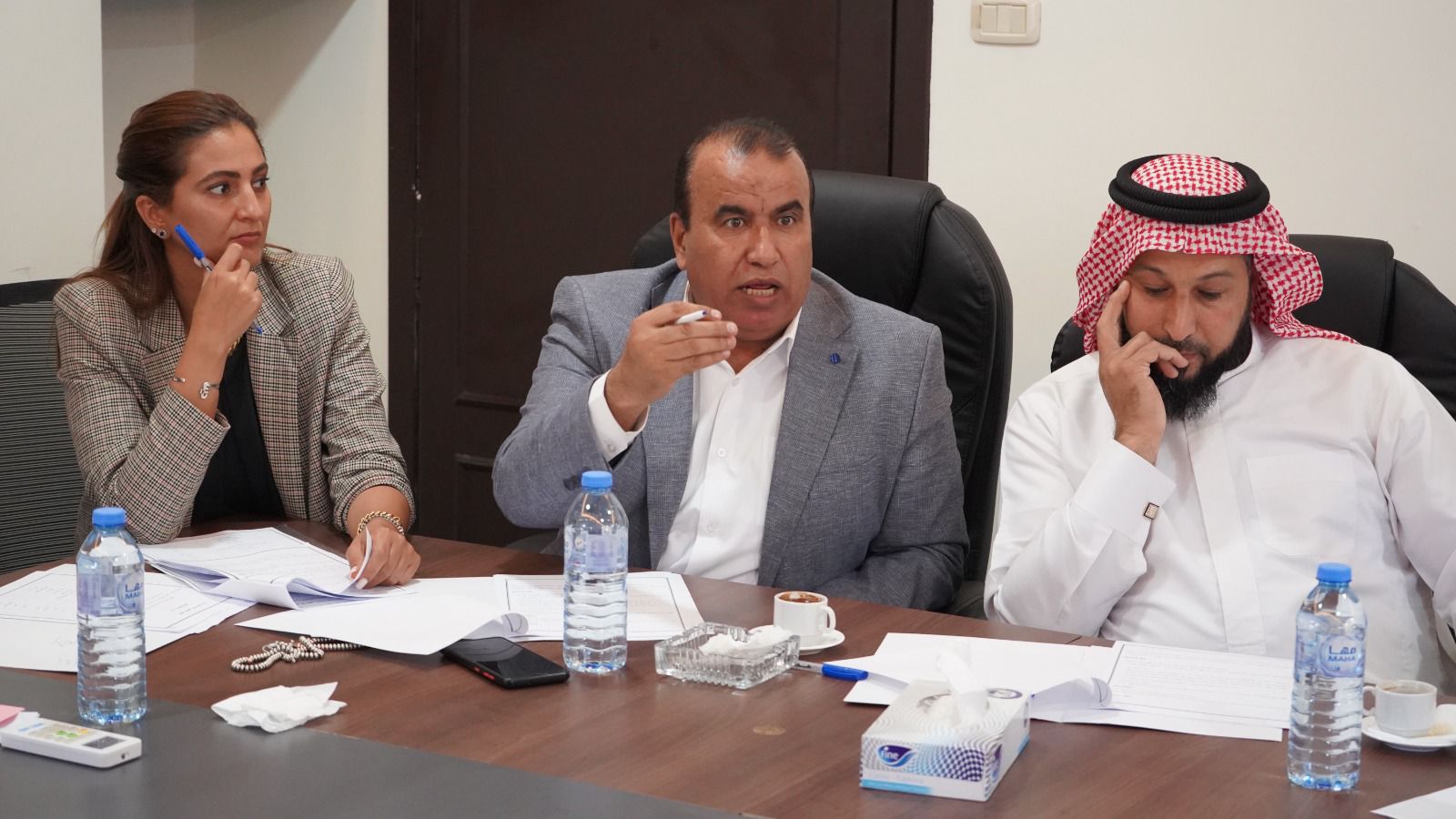 صورة حول : كتلة "حزب إرادة" النيابية تعقد إجتماعها الأسبوعي الثاني وتتوافق على نظامها الأساسي كتلة "حزب إرادة" النيابية تعقد إجتماعها الأسبوعي الثاني وتتوافق على نظامها الأساسي