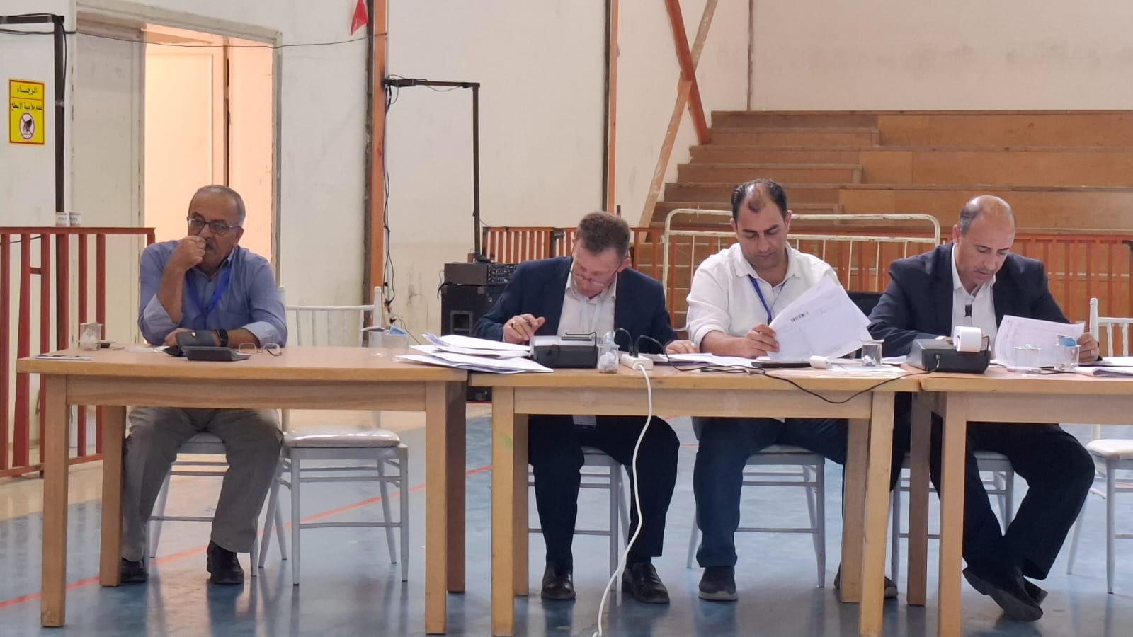 اغلاق صناديق الاقتراع في الكرك وبدء عملية الفرز - صور وفيديو