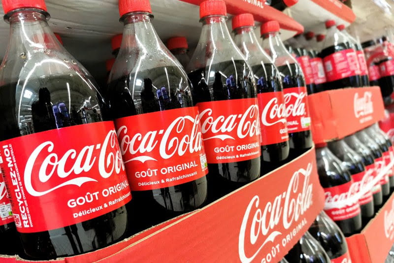 صورة حول : تراجع في حجم مبيعات شركة كوكاكولا تراجع في حجم مبيعات شركة كوكاكولا