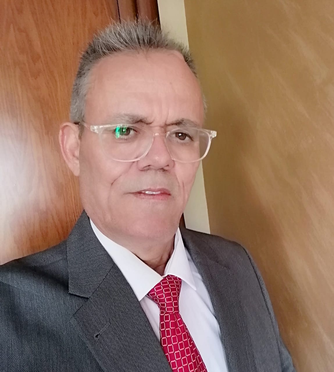 صورة حول : السور الحصين ضد الأخطار الخارجية السور الحصين ضد الأخطار الخارجية