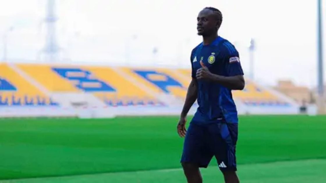 ساديو ماني يثير غضب جماهير النصر ( فيديو)