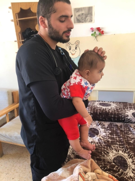 بالصور...البر والإحسان تقدم خدمات طبية مجانية لـ750 مريضاً في لواء بصيرا