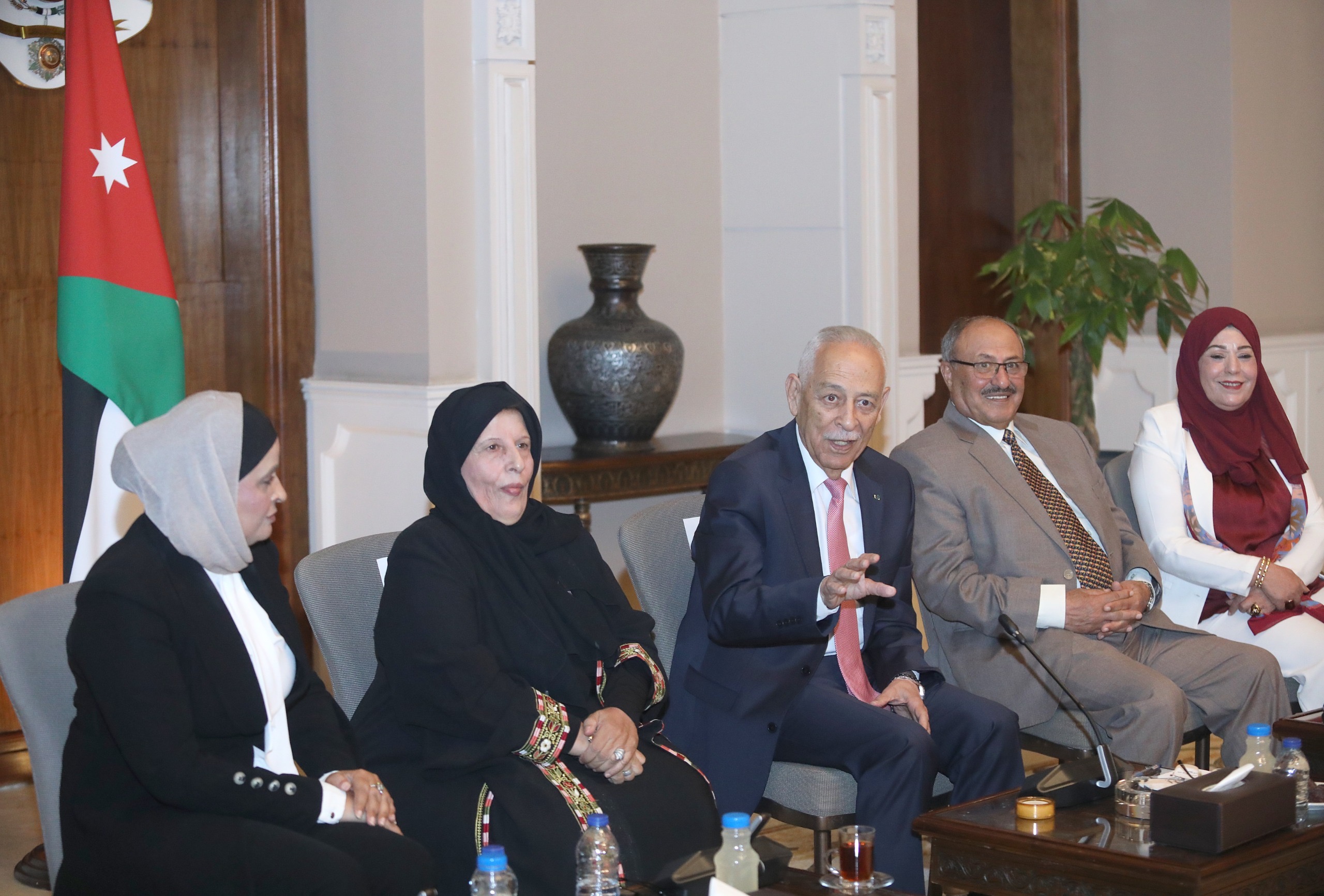 العيسوي لوفد نسائي: الملك يكرس جهوده لوقف العدوان الإسرائيلي على غزة وضمان إيصال المساعدات للأشقاء