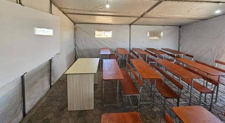 إنشاء أول مدرسة للنازحين في خانيونس amid تدمير واسع في قطاع التعليم والبنية التحتية