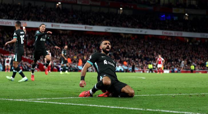 صلاح: مدرب ليفربول الجديد مجنون