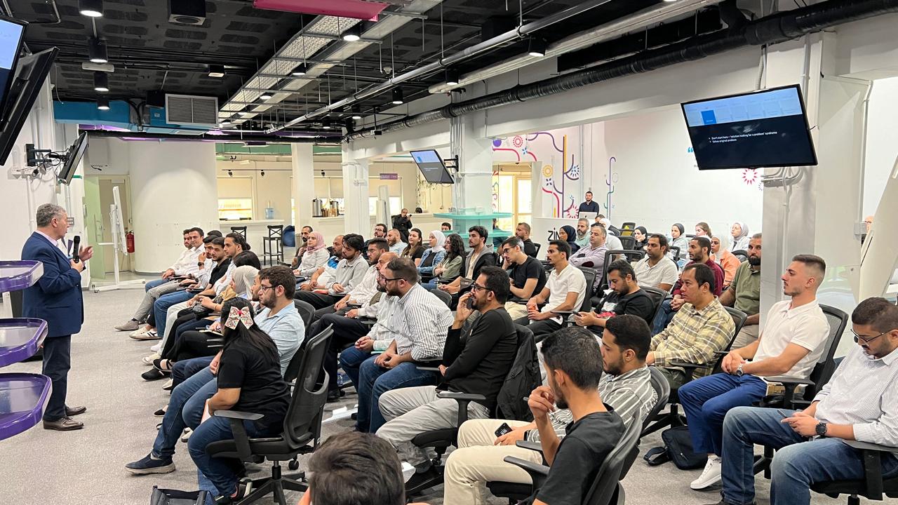 منصّة زين تعقد معسكراً تدريبياً مكثّفاً في ريادة الأعمال
