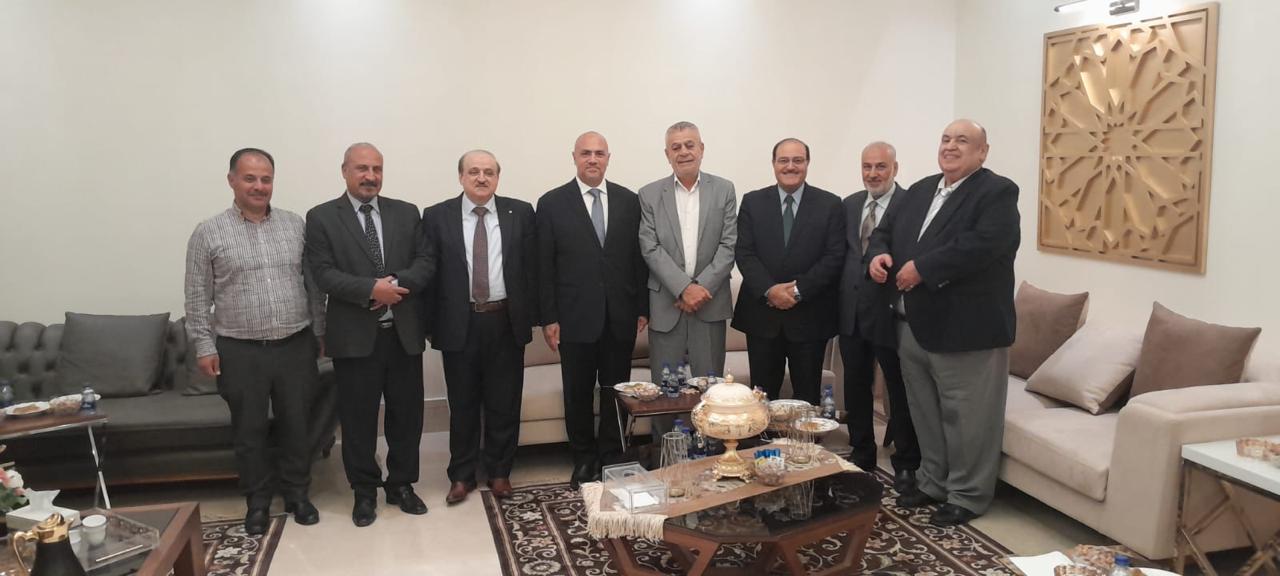 صورة حول : حزب البناء الوطني يكرم شخصيات وطنية تركت بصمات في مواقعها حزب البناء الوطني يكرم شخصيات وطنية تركت بصمات في مواقعها