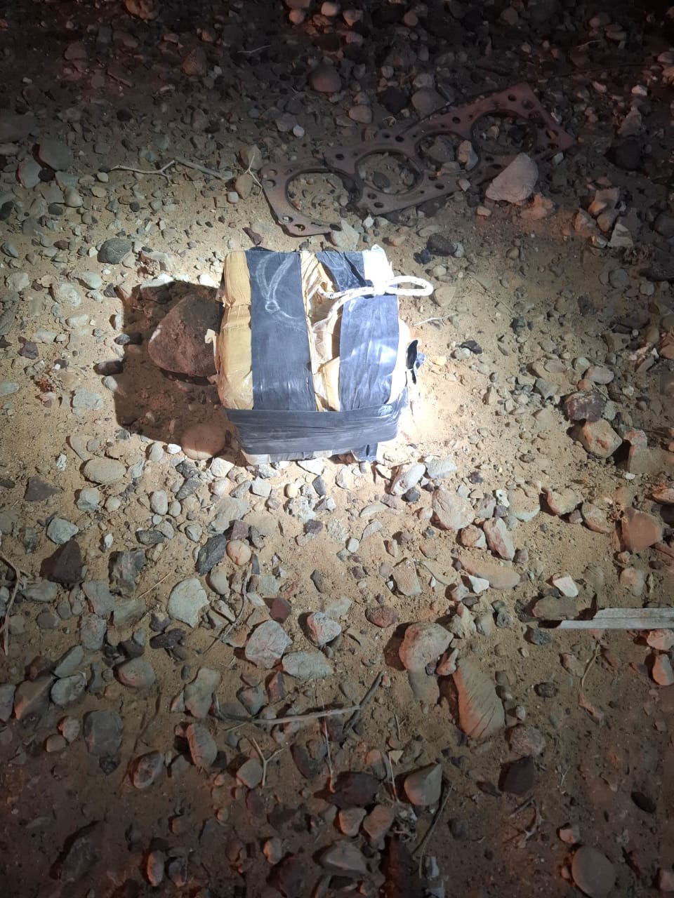 المنطقة العسكرية الجنوبية تحبط محاولة تهريب مواد مخدرة بواسطة طائرة مسيرة