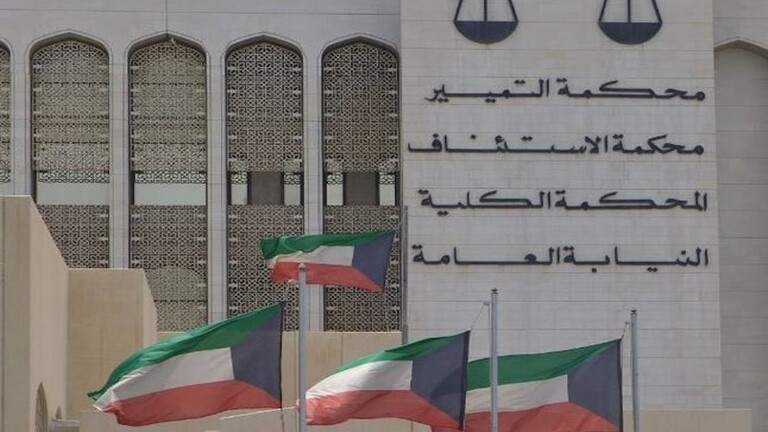 صورة حول : حبس خليجي 7 سنوات بتهمة تزوير الجنسية واستغلالها حبس خليجي 7 سنوات بتهمة تزوير الجنسية واستغلالها